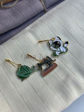 İlmek Yer Belirleyici Kedi Konsept