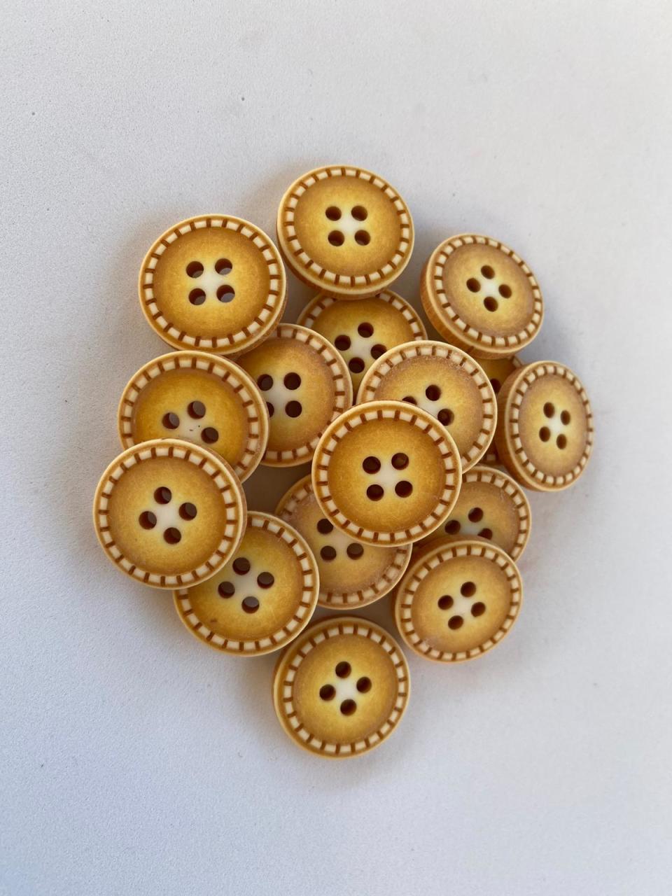 Renkli Eskitme Ahşap Düğme (1.5 cm) Hardal