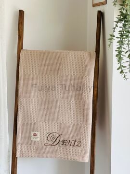 Çift Taraflı Kişiye Özel Isim Nakışlı Waffle Pike & Müslin Bebek Battaniyesi 90X100 CM