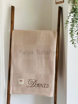 Çift Taraflı Kişiye Özel Isim Nakışlı Waffle Pike & Müslin Bebek Battaniyesi 90X100 CM