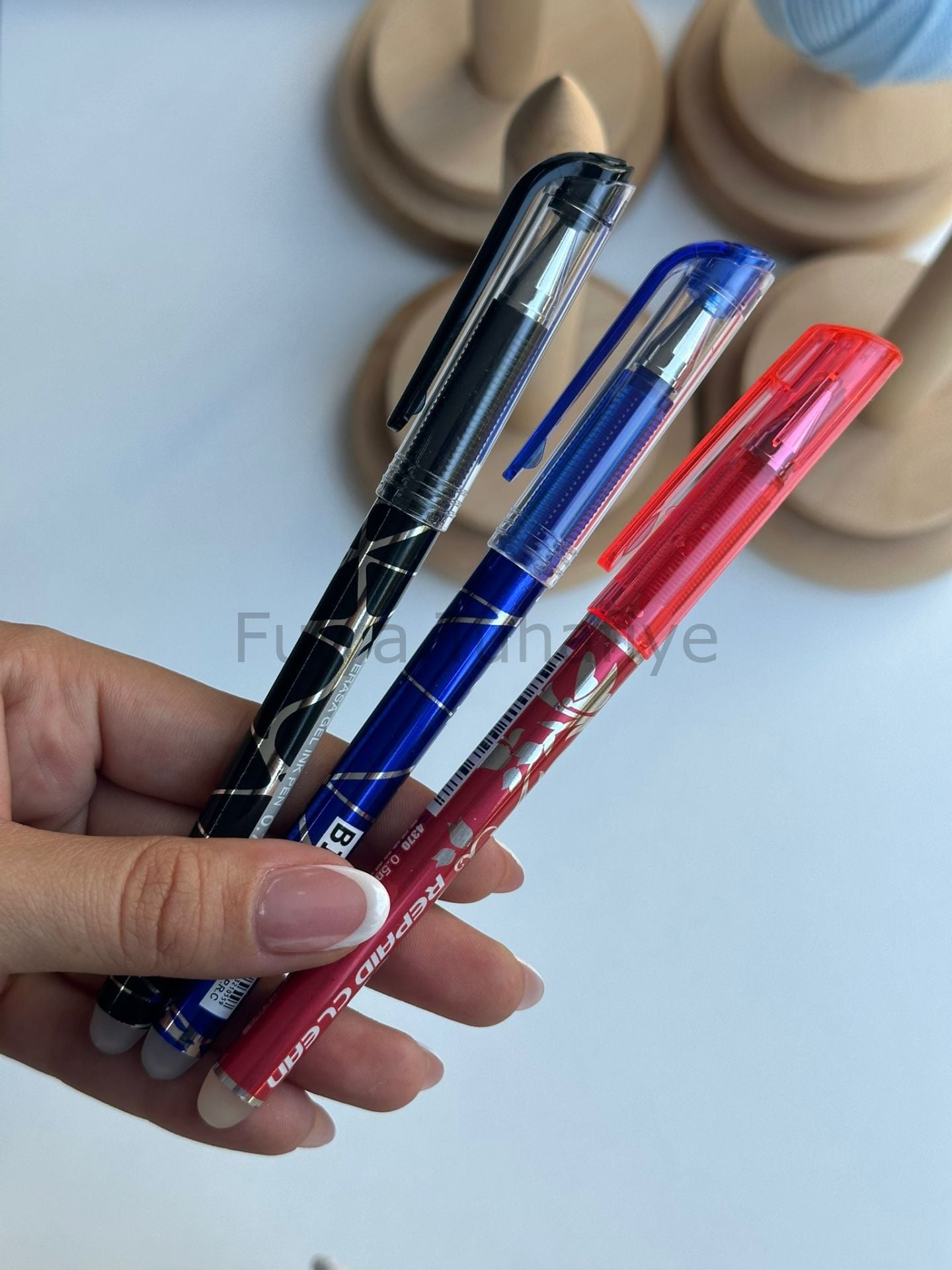 Ütüyle Uçan Kalem