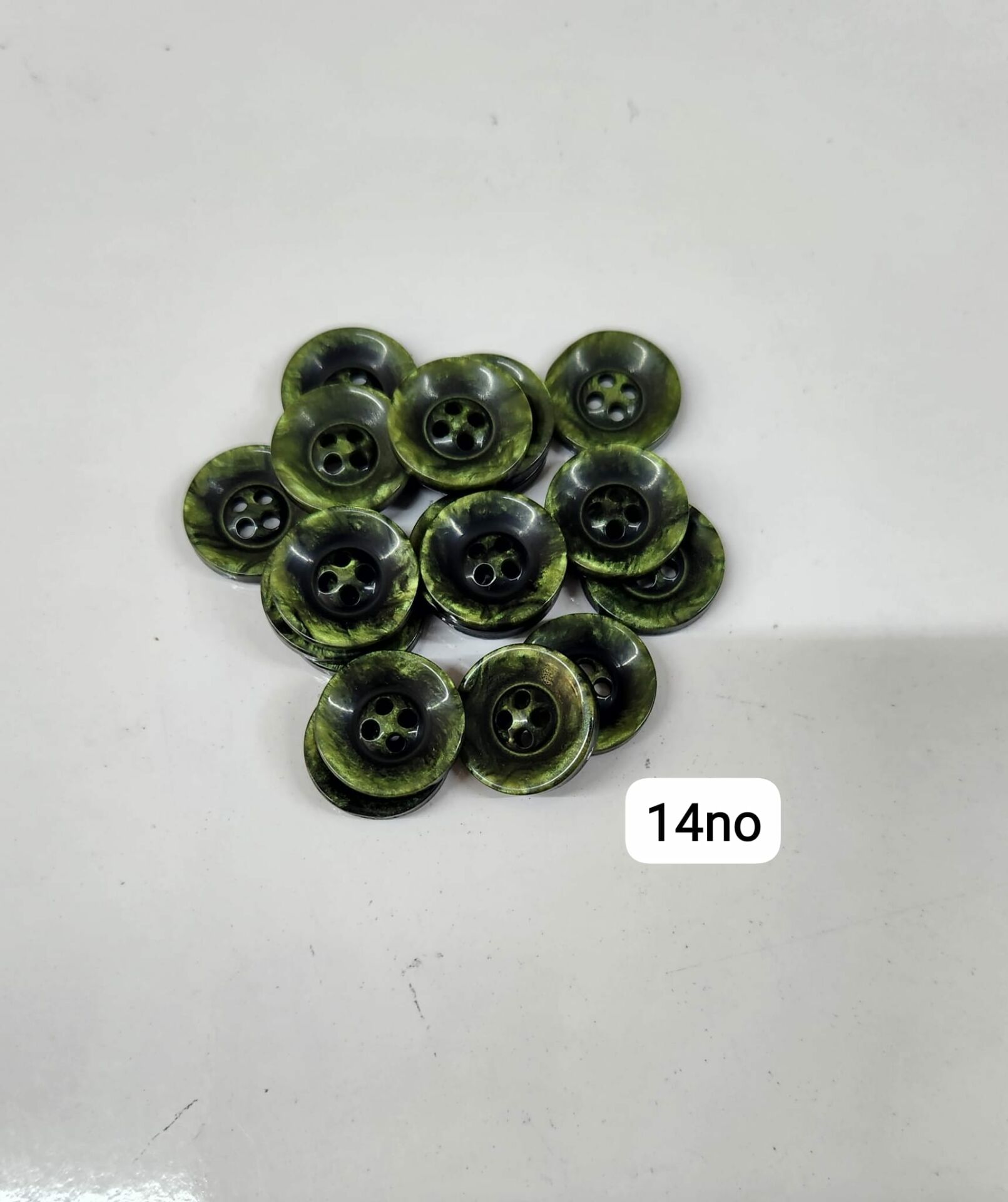 Sedef Görünümlü Polyester Düğme (2 cm) 14 No