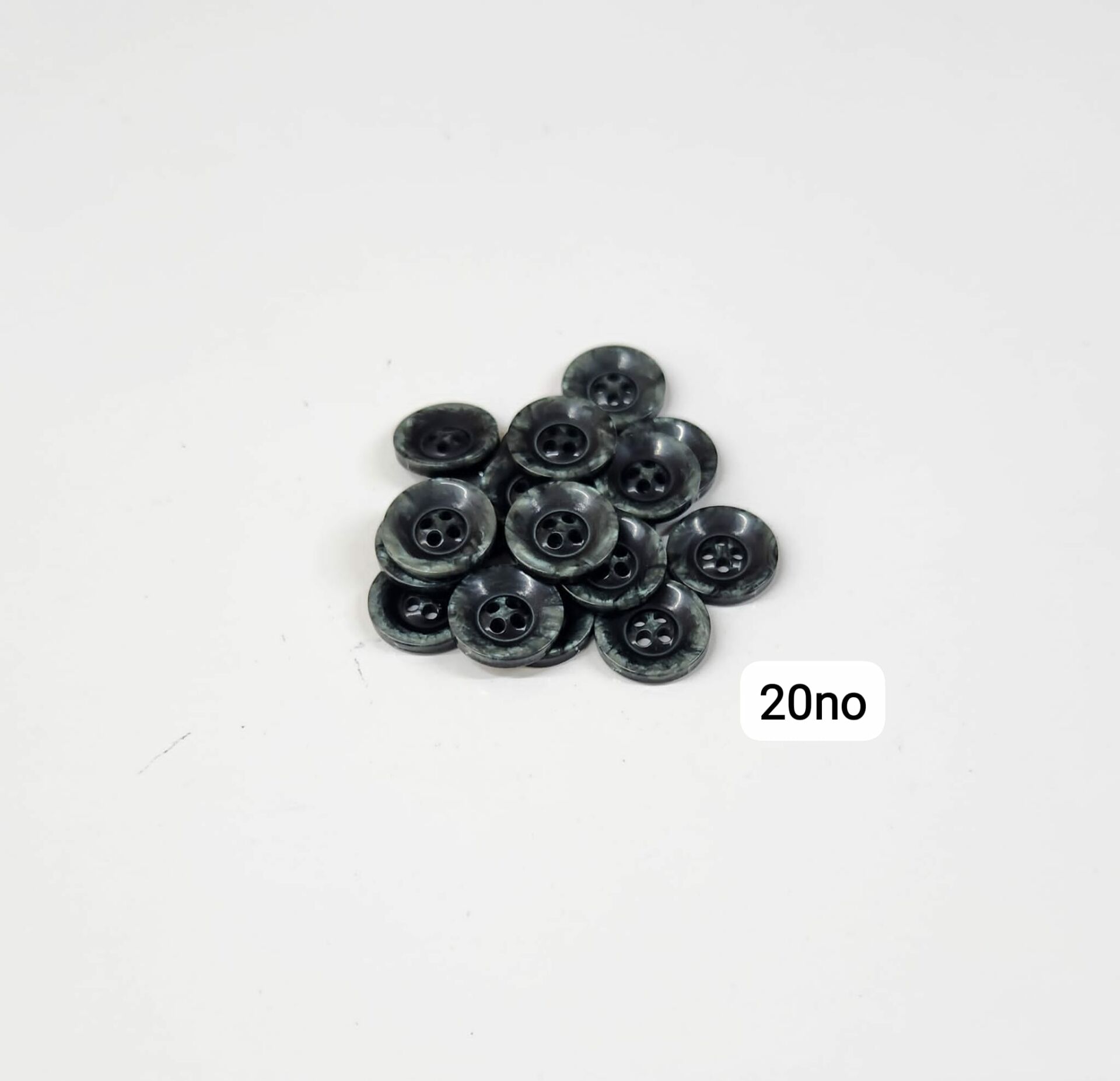 Sedef Görünümlü Polyester Düğme (2 cm) 20 No