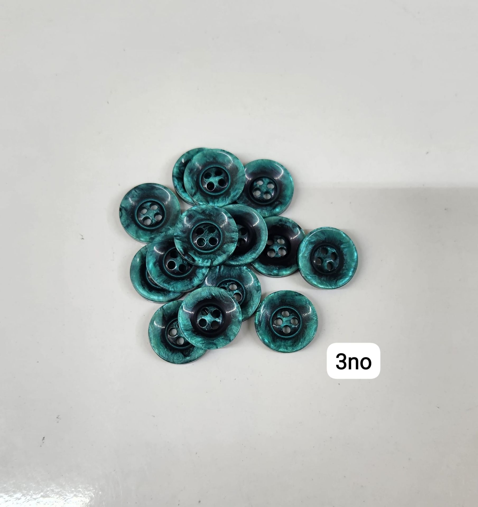 Sedef Görünümlü Polyester Düğme (2 cm) 3 No