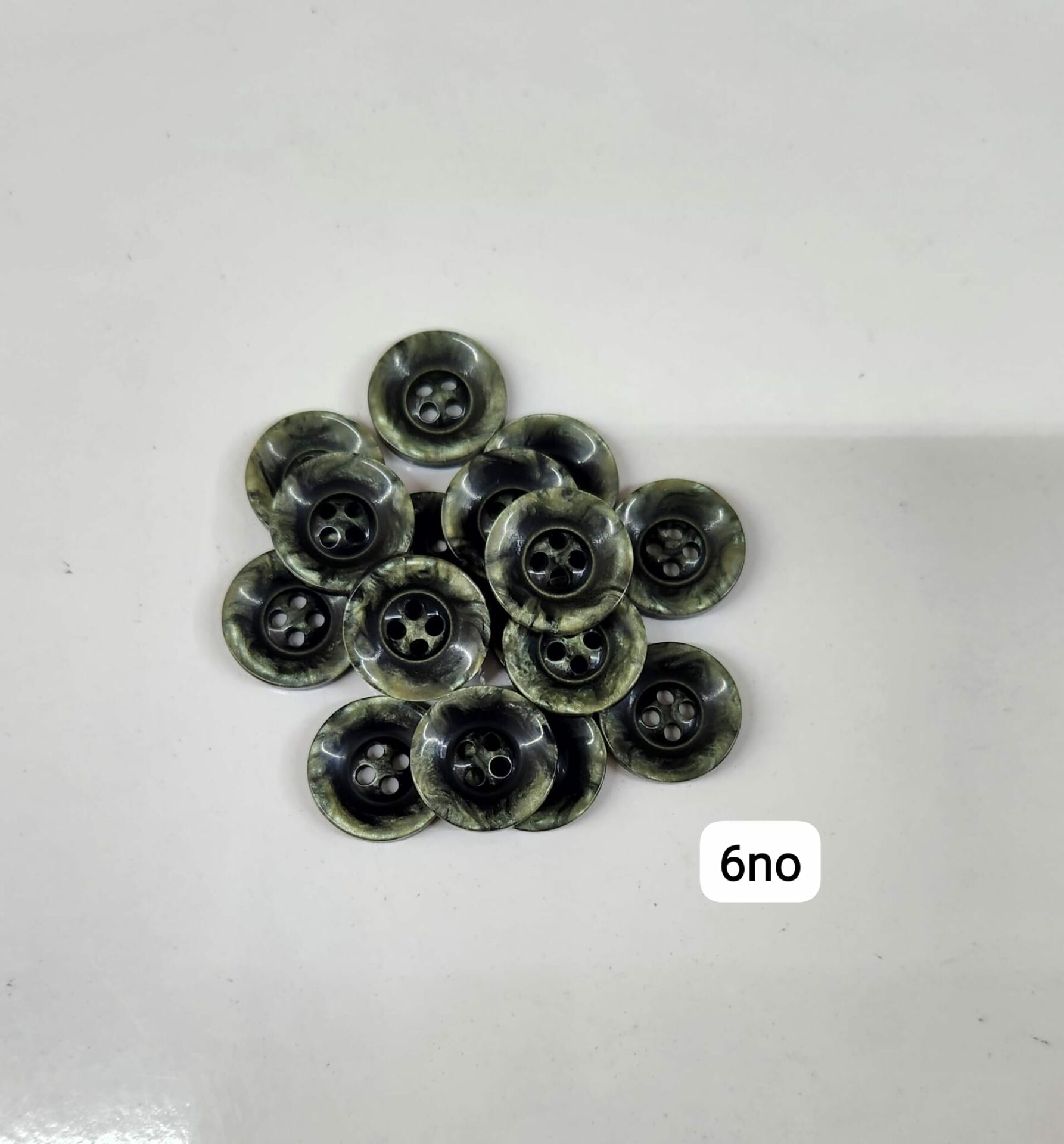 Sedef Görünümlü Polyester Düğme (2 cm) 6 No