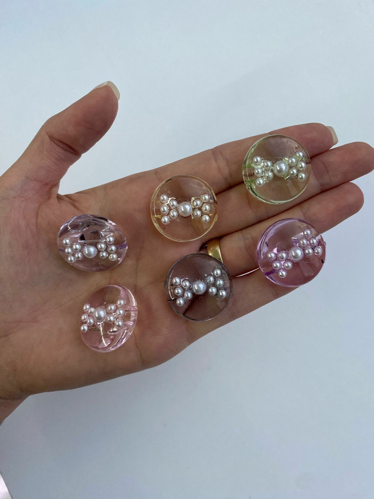 İncili Polyester Düğme