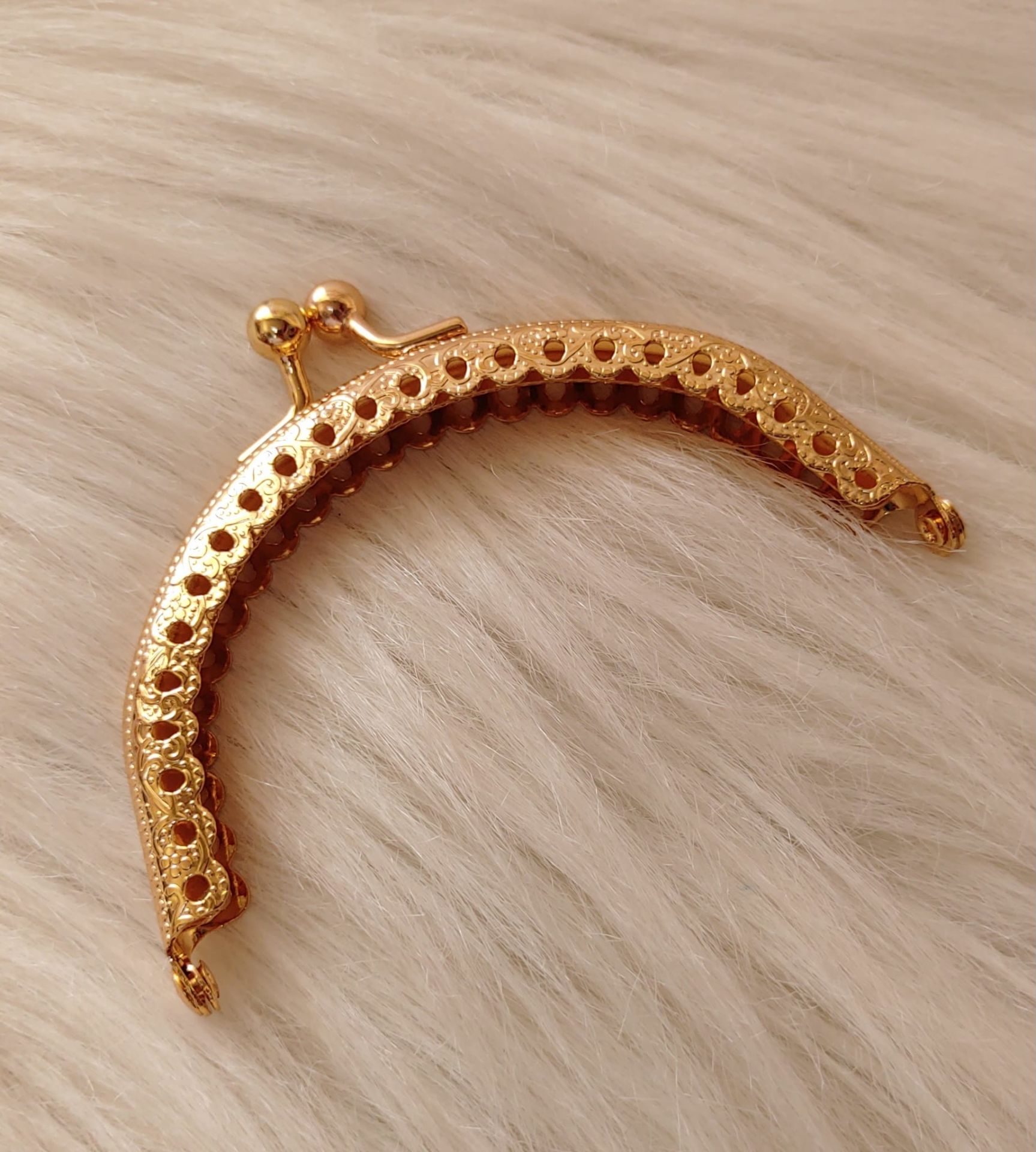 Çanta Ve Cüzdan Klipsi Oval modeller 10 cm gold renk