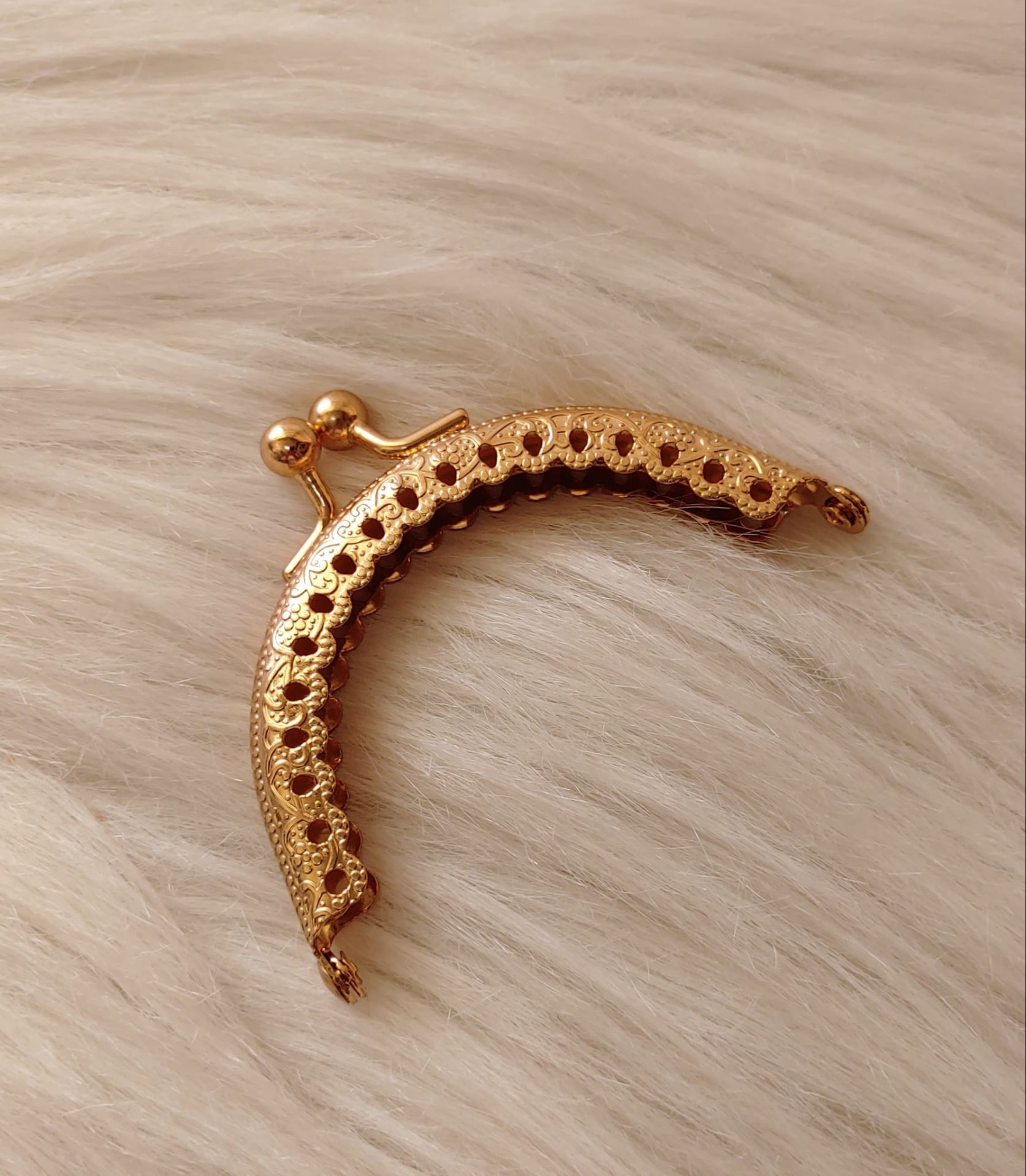 Çanta Ve Cüzdan Klipsi Oval modeller 8 cm gold renk